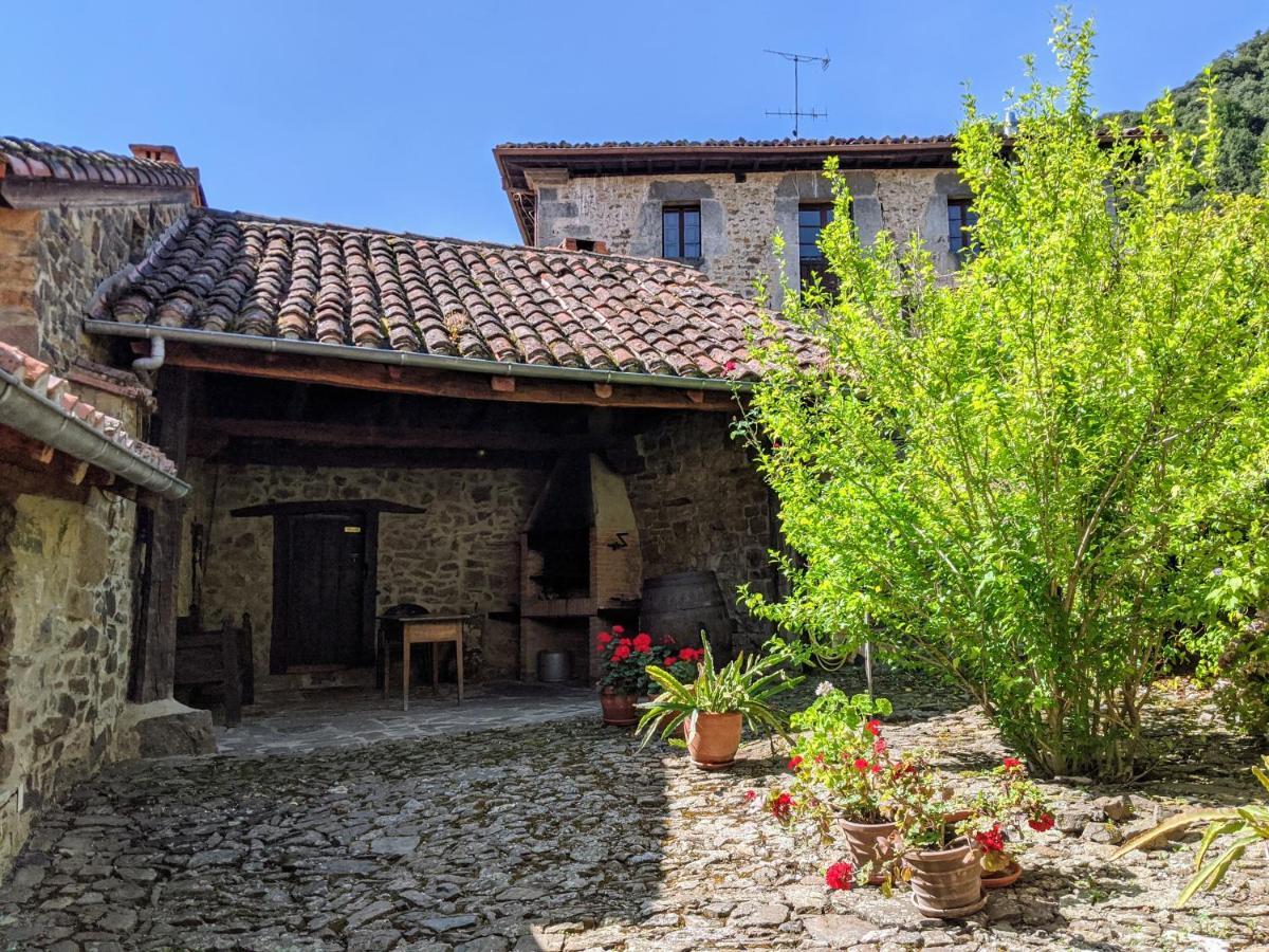 Olmares Terrace Apartment - Picos De Europa Lomena Exterior photo